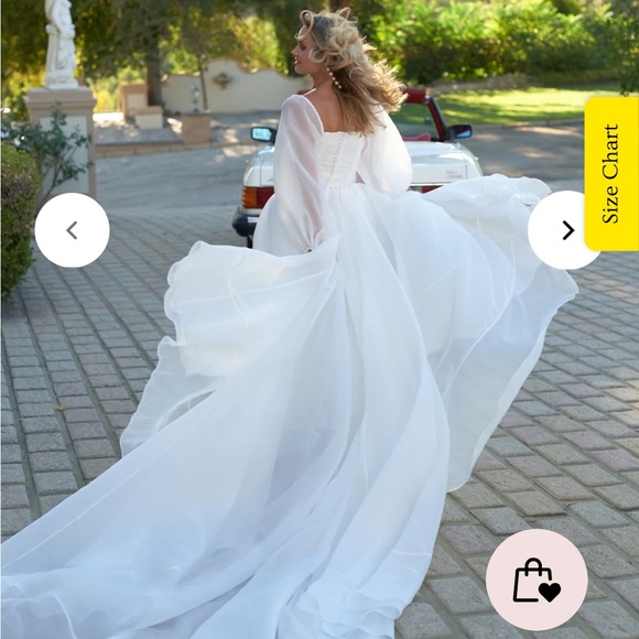 Selkie Queen of Angels Ivory wedding dress/gown. Sold out on Selkie’s website!! - Picture 2 of 4